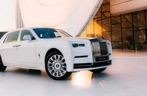 What to Do Before Putting a Luxury Car Up for Sale