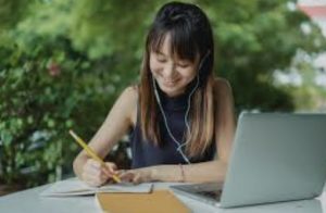 8 Tips for Writing Better Essays